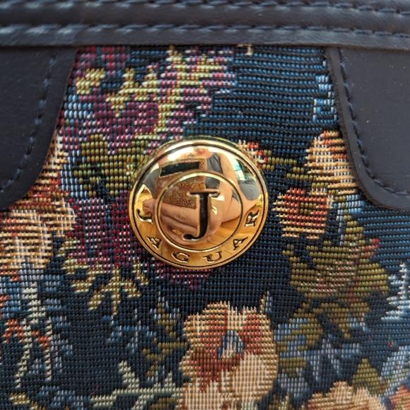 VINTAGE Jaguar Tapestry Bag - Picture 11 of 13